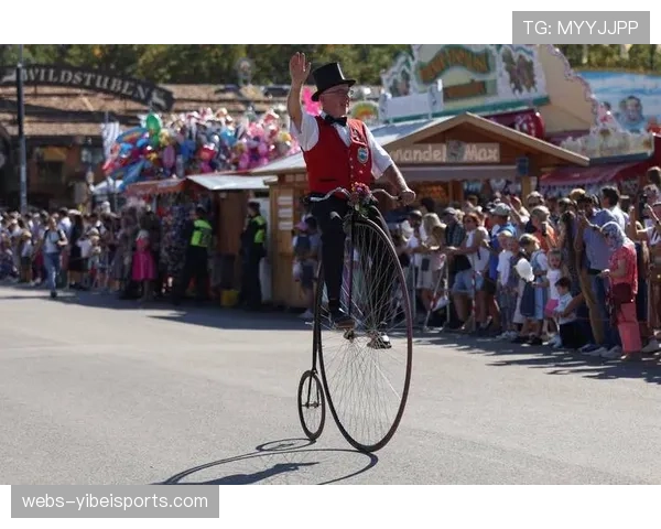 慕尼黑啤酒节传统与足球融合,俱乐部团建提升凝聚力 慕尼黑啤酒节传统与足球融合,俱乐部团建提升凝聚力