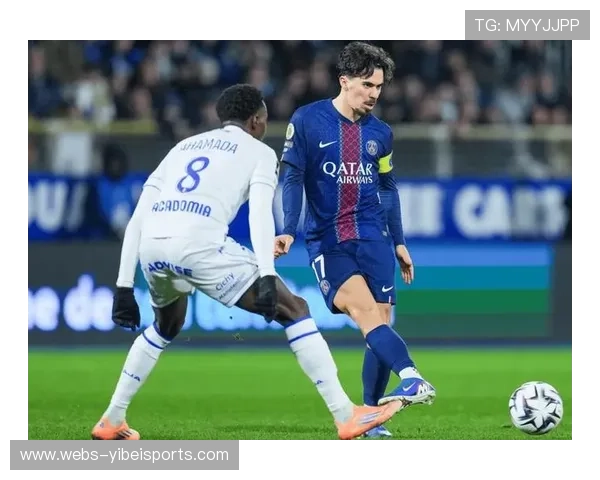 马尤卢低射破门，巴黎客场先声夺人