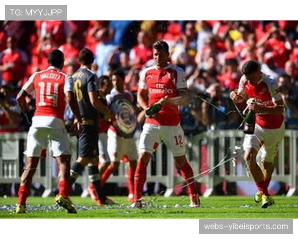 “社区盾”:英超冠军曼城访问当地学校开展足球公益课 “社区盾”:英超冠军曼城访问当地学校开展足球公益课